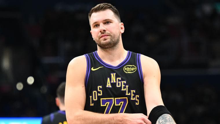 Lakers could battle Celtics, Knicks for $175 million Bucks star officially on trade market, per report