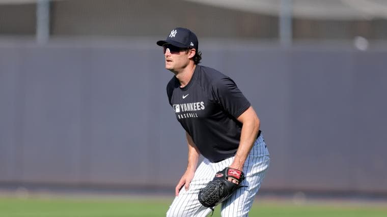 Yankees predicted to trade for $67M Gold Glove, Cy Young finalist to form duo with Gerrit Cole