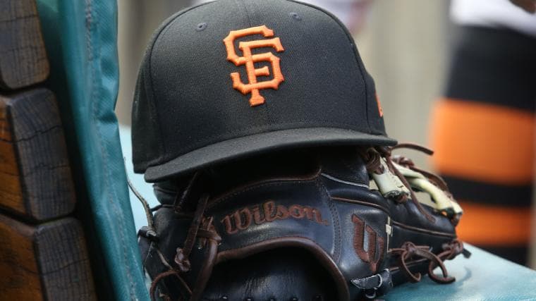 San Francisco Giants trade pitch sends Cy Young winner to California rival for average return