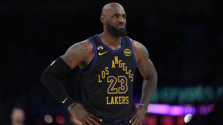 LeBron James shoulders blame for Lakers' Game 4 loss to Rockets