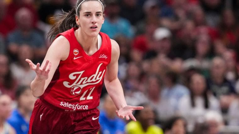 Caitlin Clark sets 2 all-time WNBA records on one spinning bucket for Indiana Fever