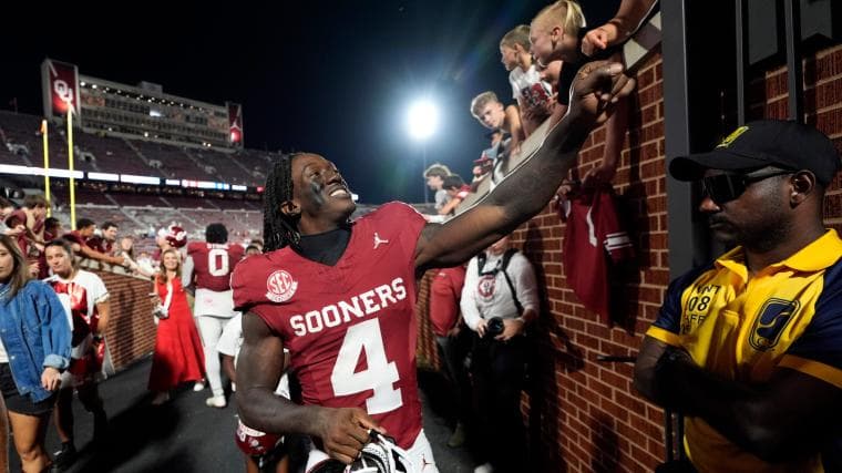Why Deion Burks hasn't gotten drafted yet out of Oklahoma with absurd 40 time