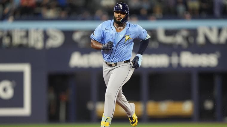 What happened to Junior Caminero? Bizarre foul ball off his own face injures Rays superstar