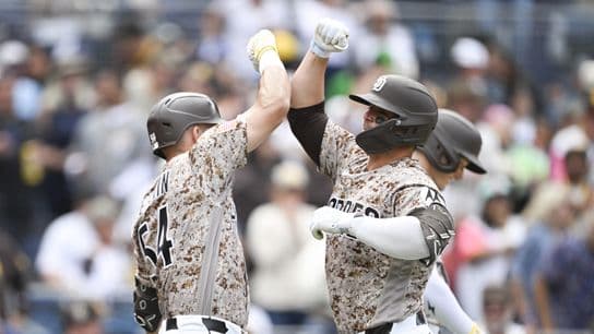 Padres continue power surge, complete four-game series sweep of Rockies