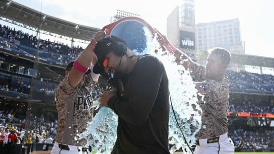 Nick Castellanos late two-run HR lifts Padres, splitting series against Cardinals