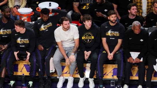 Lakers Practice Report: Luka Dončić Gets Up Shots, Jake LaRavia Day-to-Day