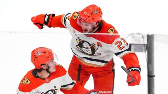 Ducks still wear determined confidence after gut-punch Game 5 loss in Vegas