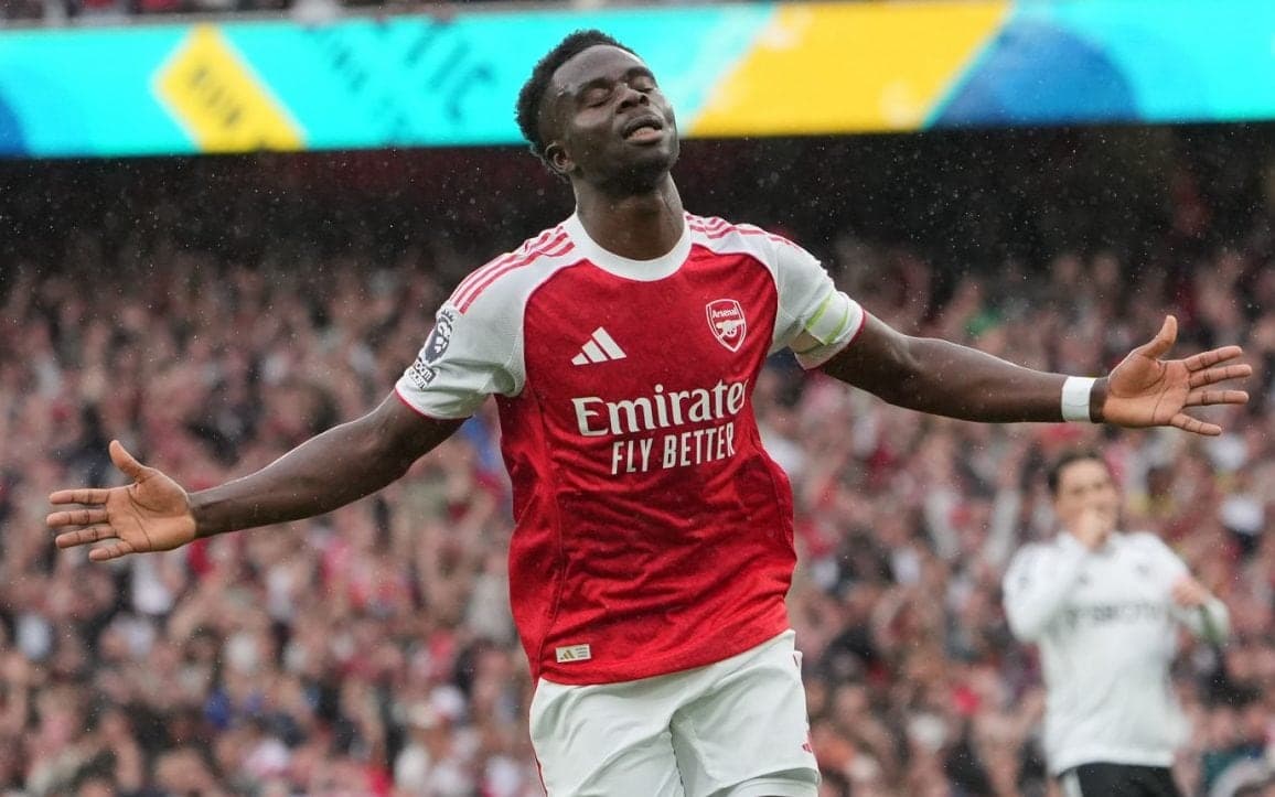 Sublime Saka helps Arsenal make title statement