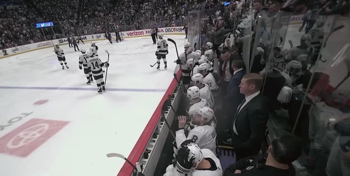 Watch: Fan shatters glass onto Kings' coach during playoff loss to Avalanche