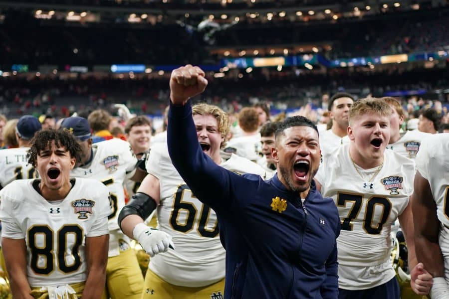 Notre Dame secures commitment from quarterback Wonderful Monds IV