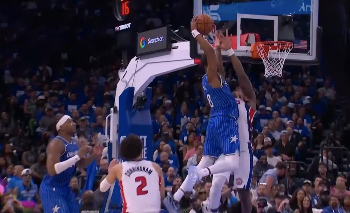 Watch: Magic's Jamal Cain smashes one-handed slam in playoff win over Pistons