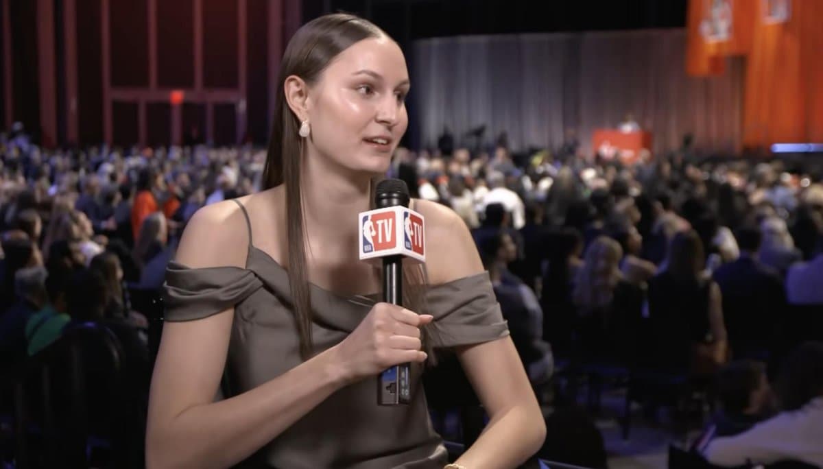 Kentucky signs Ajsa Sivka, Sky's first-round 2025 WNBA Draft pick