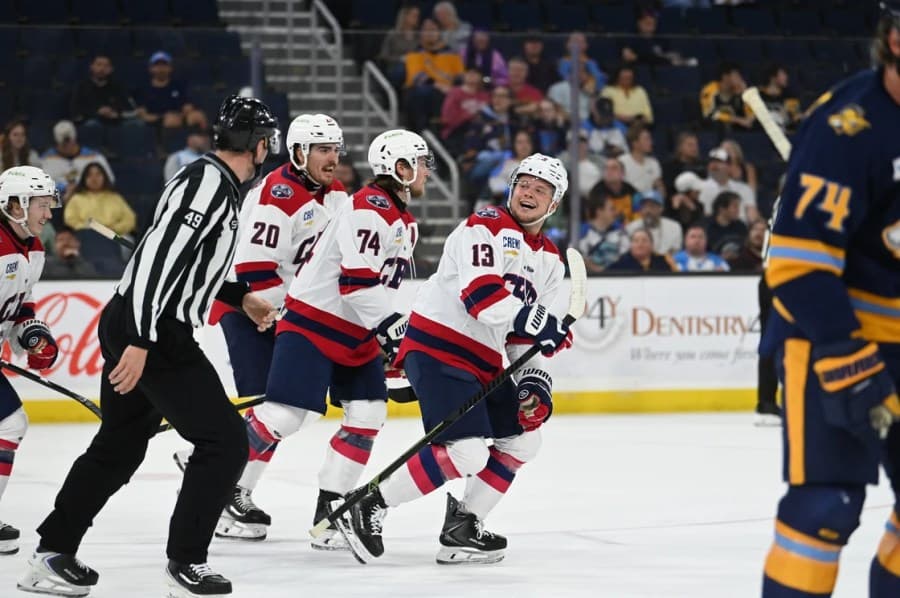 Stingrays advance to south division finals