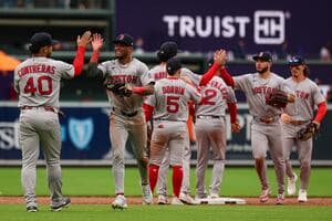 Red Sox erupt for 10 runs in the ninth, beat Orioles 17-1