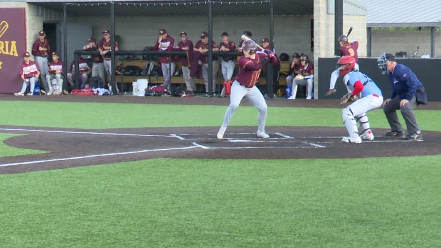 Dalton Oakman’s return to baseball a big hit in East Peoria