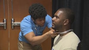 ‘It’s just important to stay healthy’: Dozens of former NFL players attend health screening