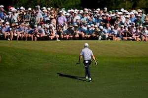 Rory McIlroy stumbles at the Masters and a one-man show turns into a wide-open race