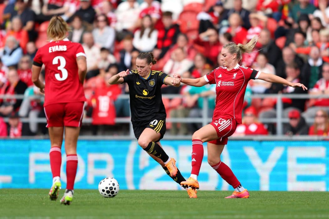 Defensive pair Bonner and Evans to leave Liverpool