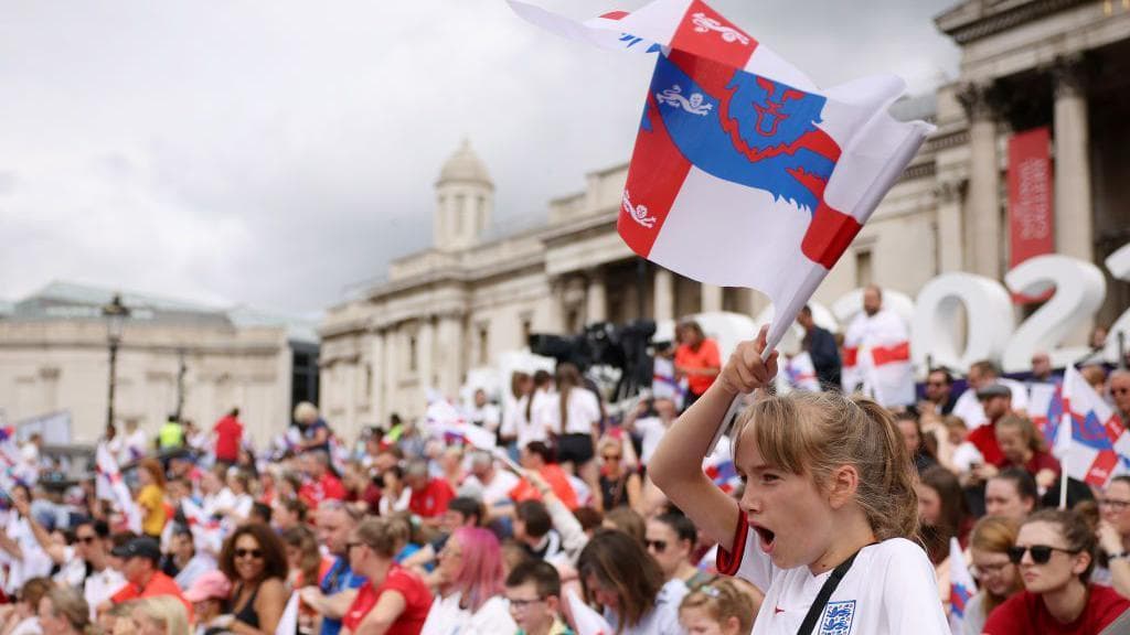 Fans gather in Trafalgar Square