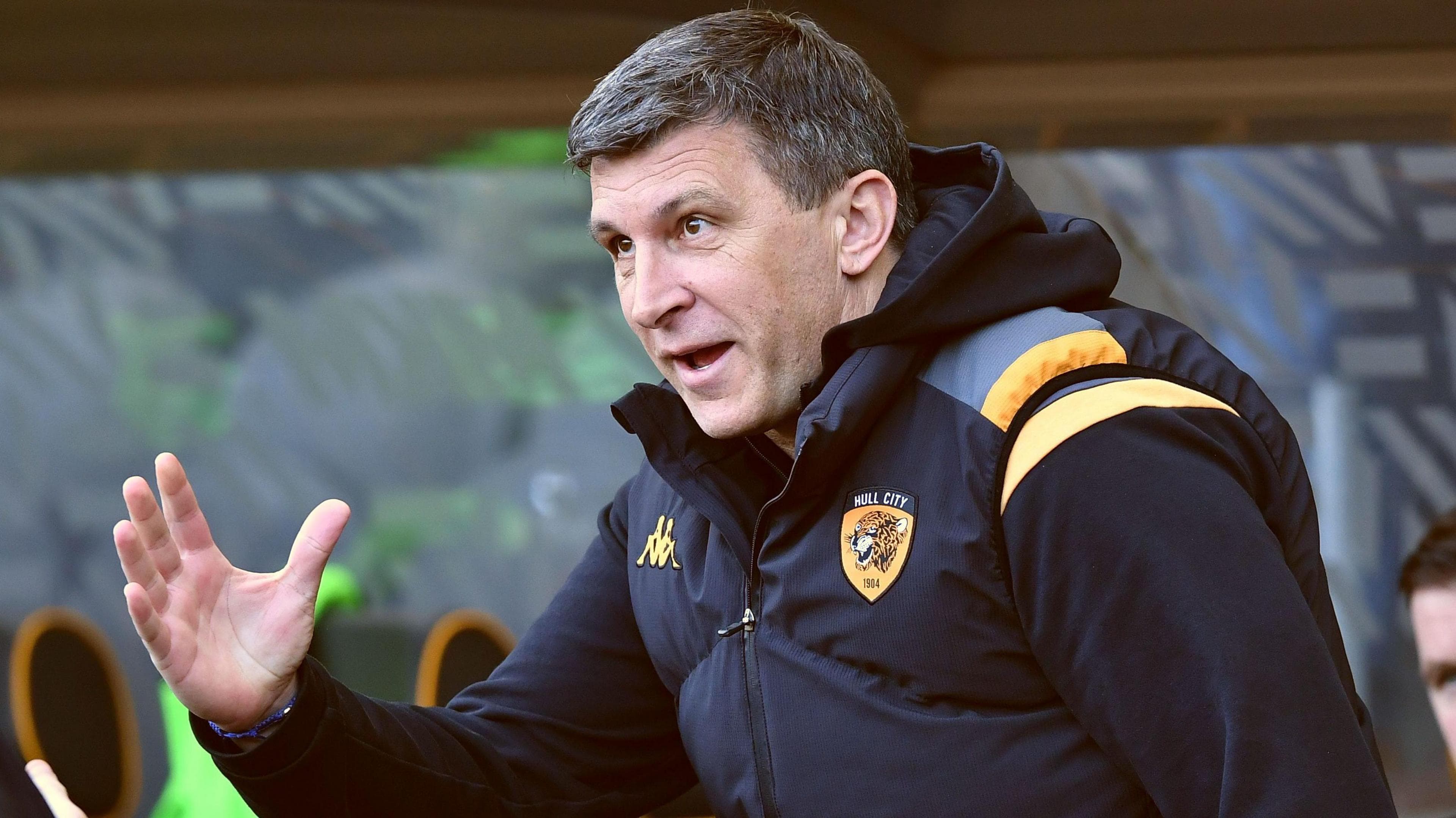 Hull boss Sergej Jakirovic raises his hand