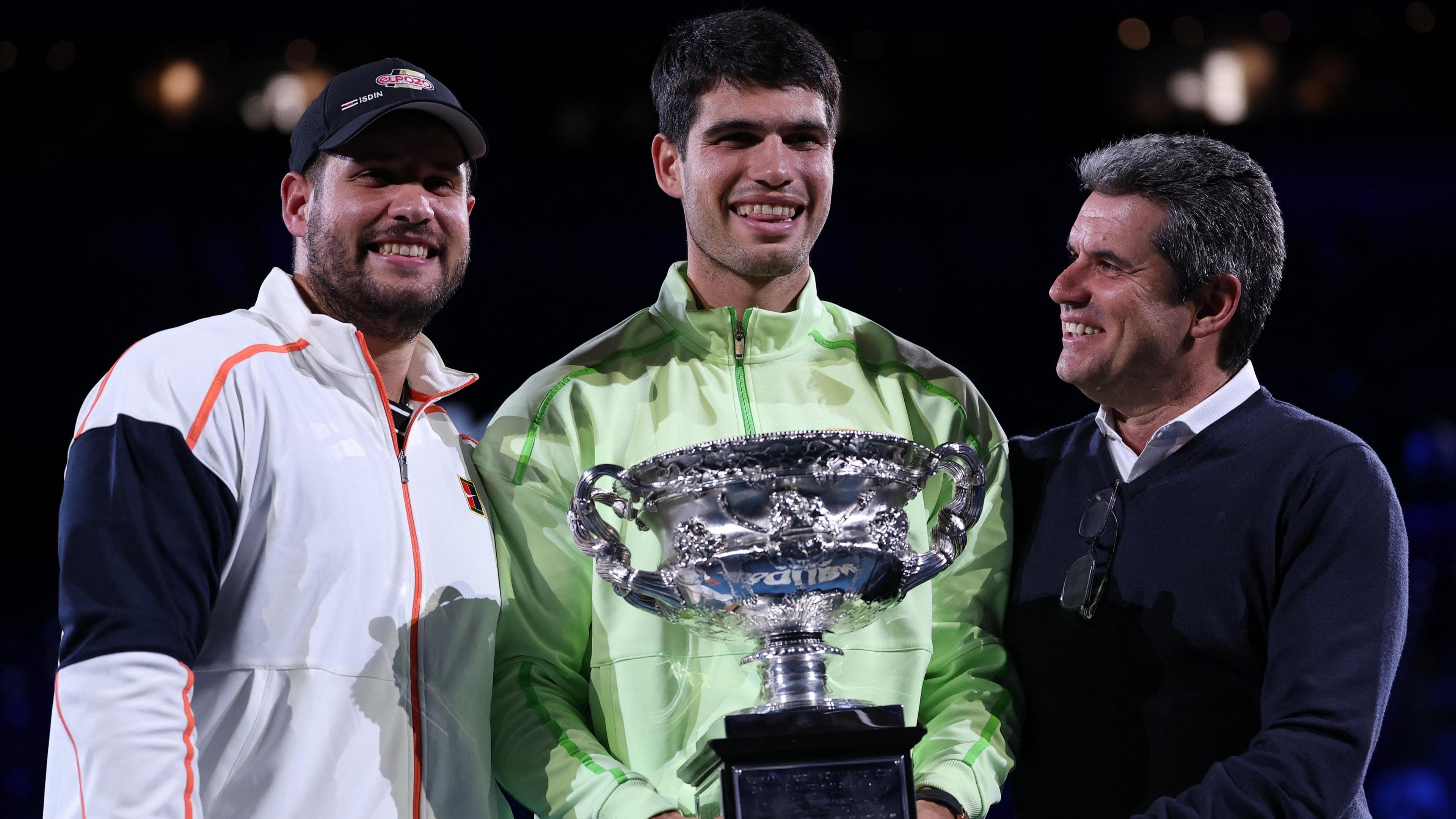 Carlos Alcaraz with his brother Alvaro and father Carlos in Melbourne