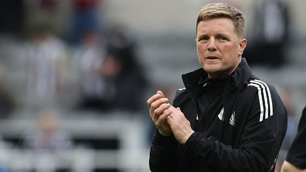 Howe set to stay in charge of Newcastle after summit
