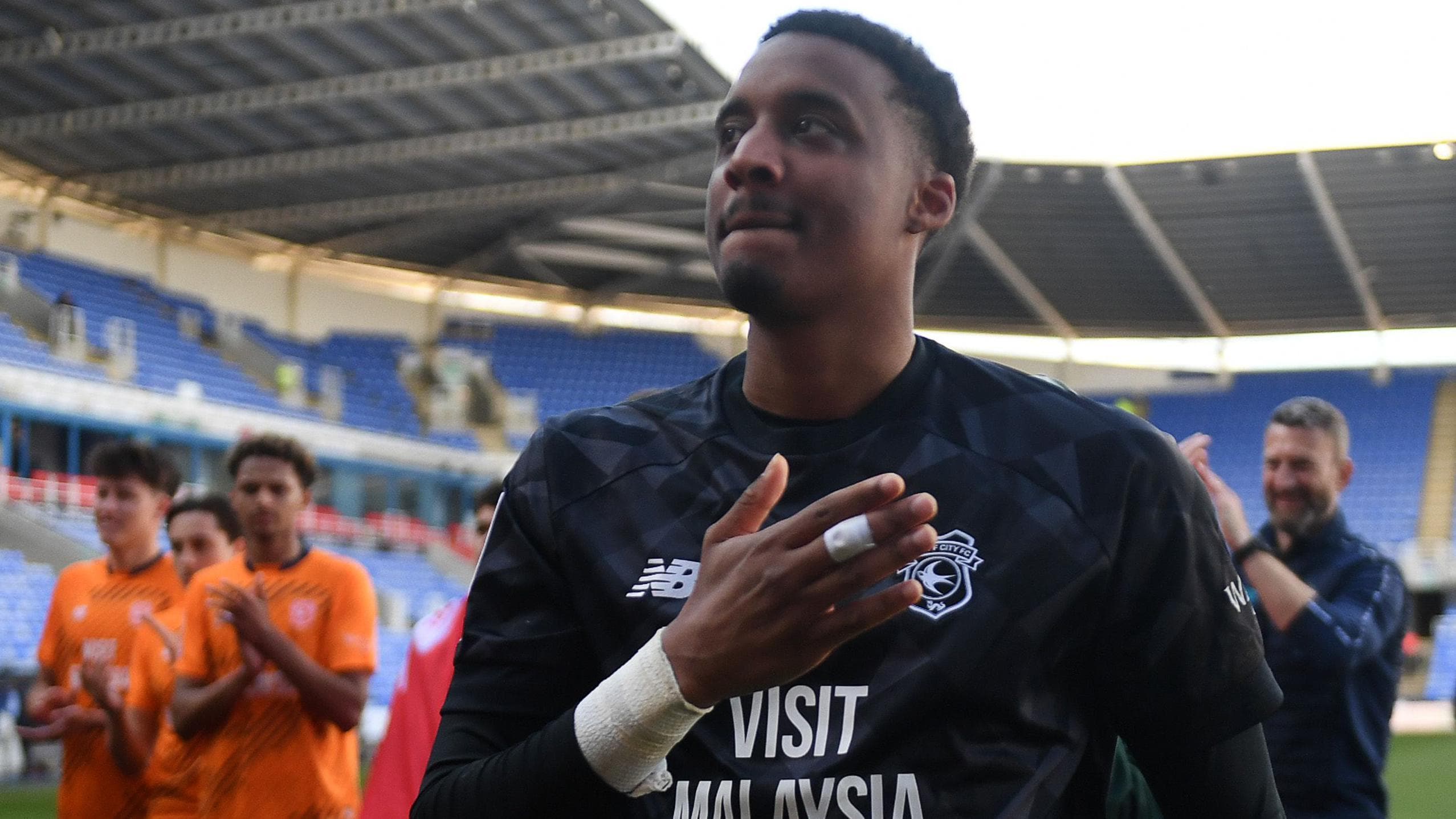 Cardiff sign keeper Trott permanently after loan