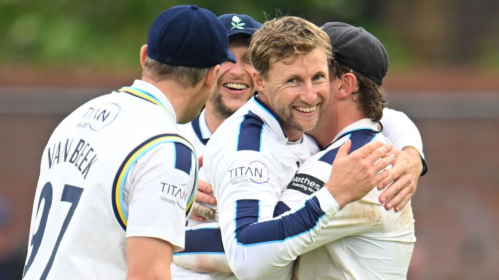 Root takes four wickets as Yorkshire beat Somerset