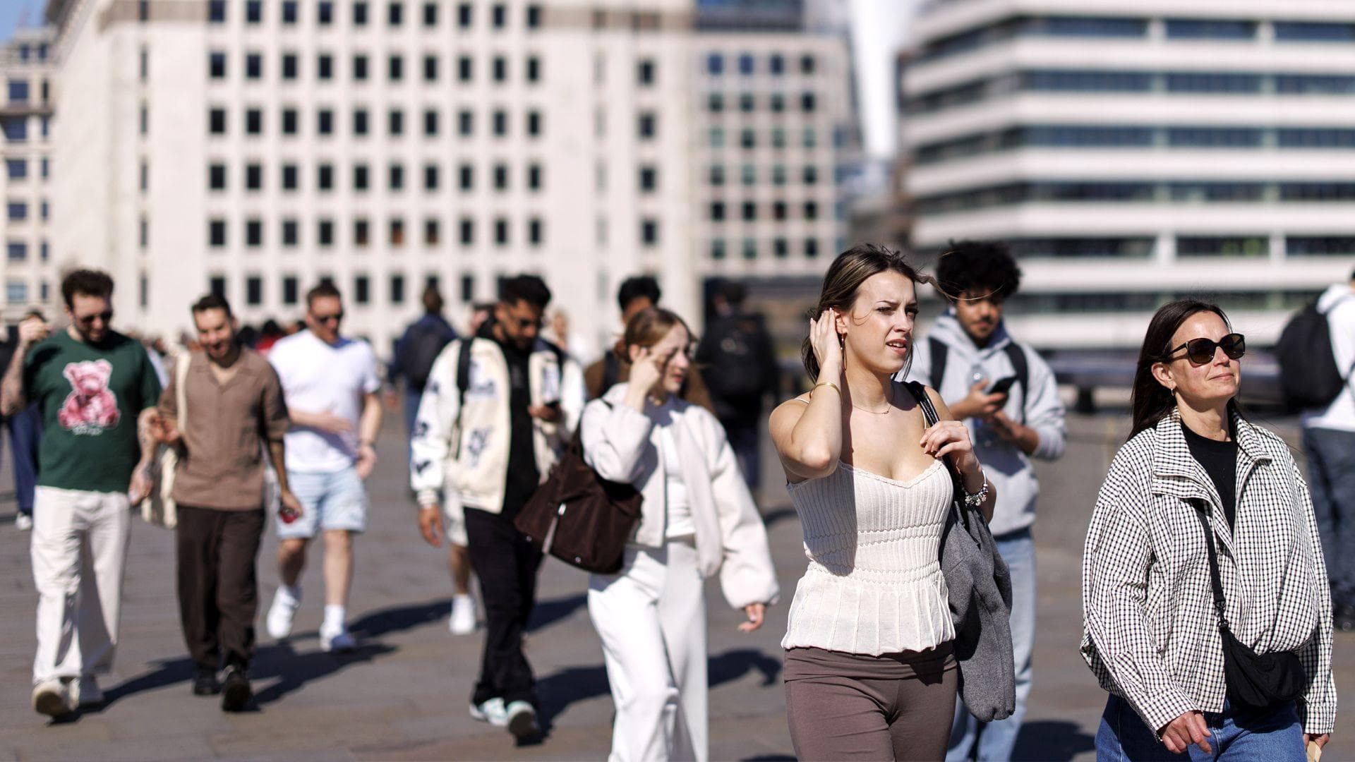 Last day of unusually warm temperatures before cooler weather returns