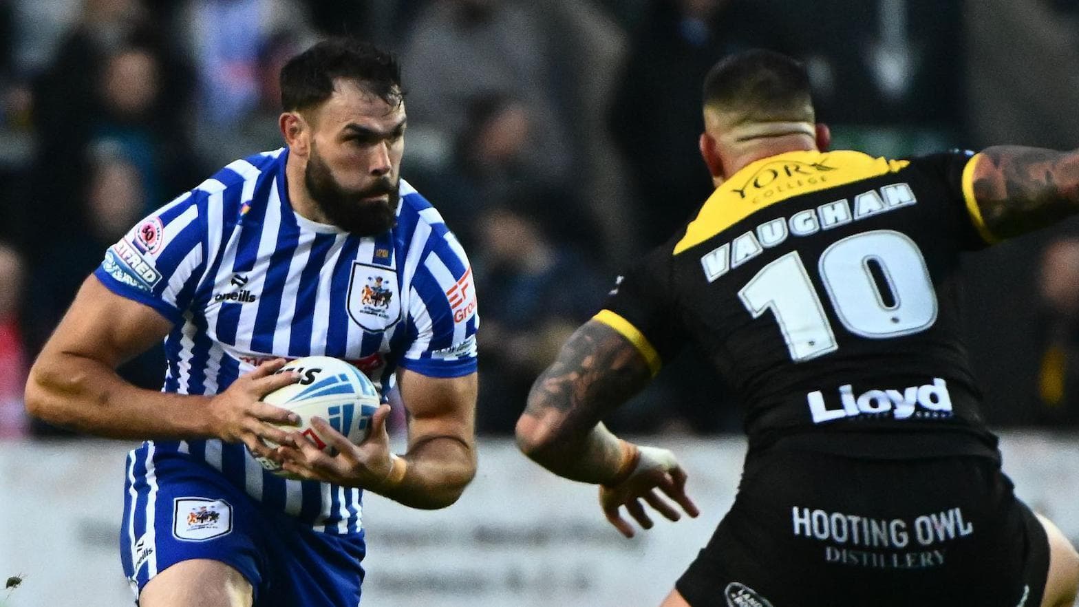 St Helens beat York to keep pace with Leeds at top