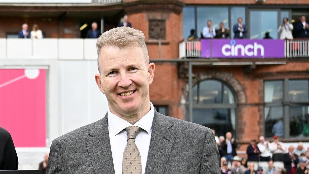 Lancashire chief Gidney to step down at end of year