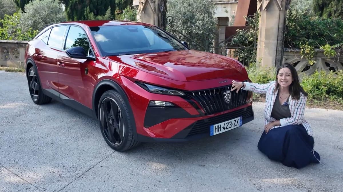 Peugeot 408 2026: probamos la berlina que no encaja en su segmento