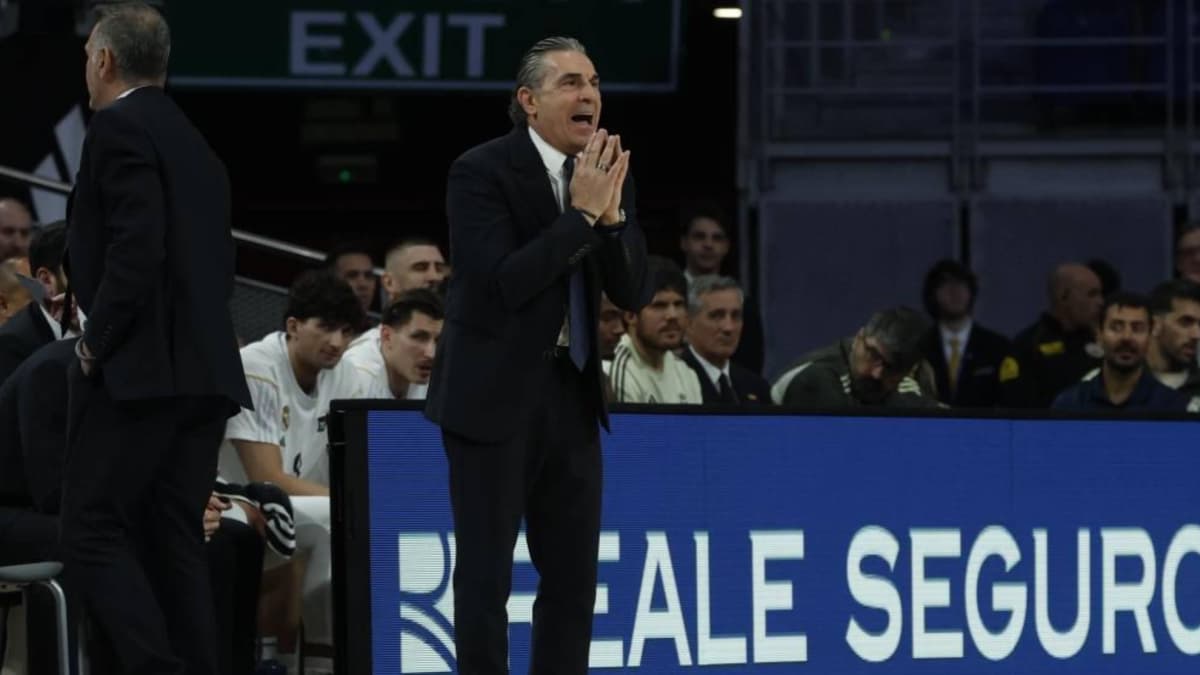 Scariolo: "¿El futuro de Lyles y Hezonja? Es una pregunta para el club"