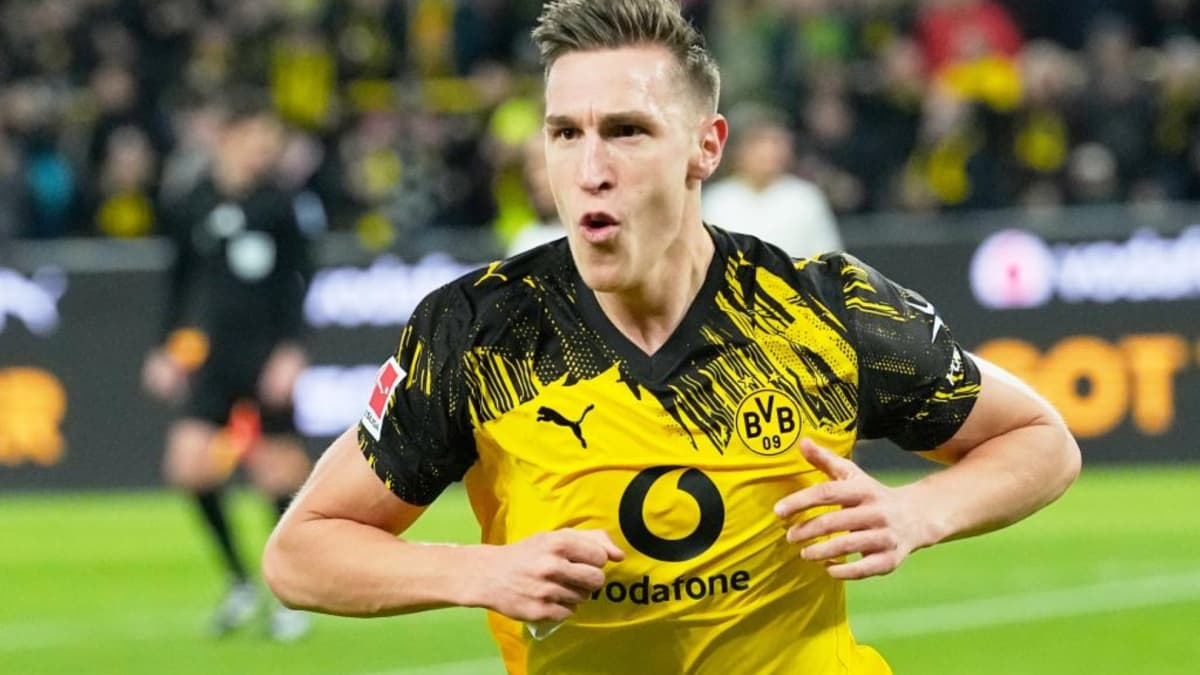 Surrealista: Schlotterbeck, al que le sitúan como futurible del Madrid, abucheado tras renovar