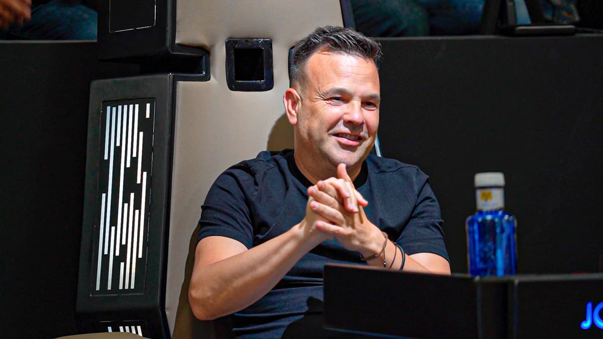 José Elías, empresario, sobre las "ayuditas y paguitas": "Si eres feliz viviendo como una rata, fenomenal"