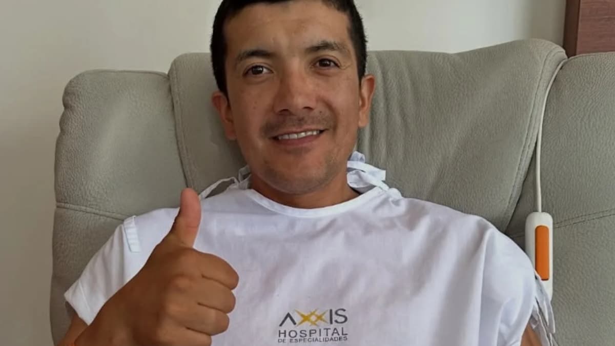 Carapaz también se baja del Giro de forma oficial tras una operación