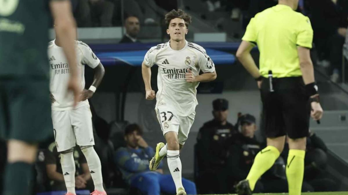 Arbeloa apuesta por Manuel Ángel, su otro "ojito derecho" de la Fábrica