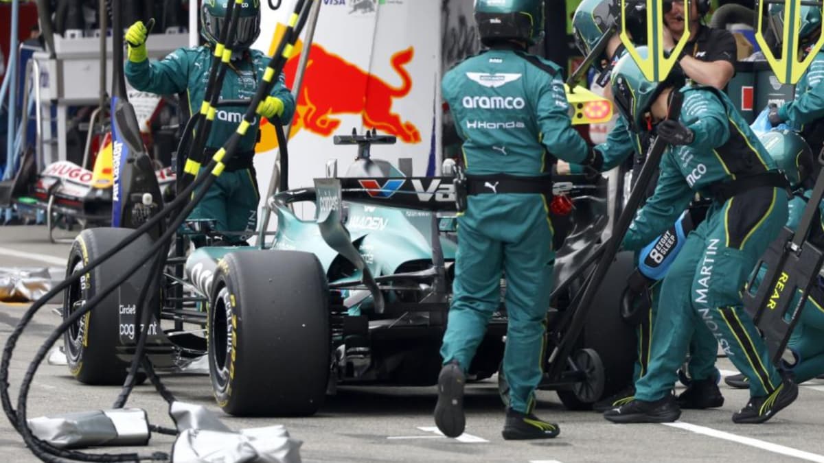 Aston Martin firma la paz con Honda