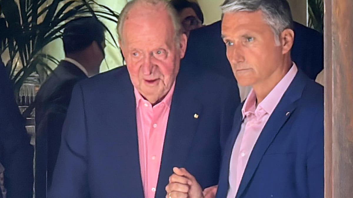 Juan Carlos I, en Sevilla para asistir al regreso a los ruedos de Morante de la Puebla