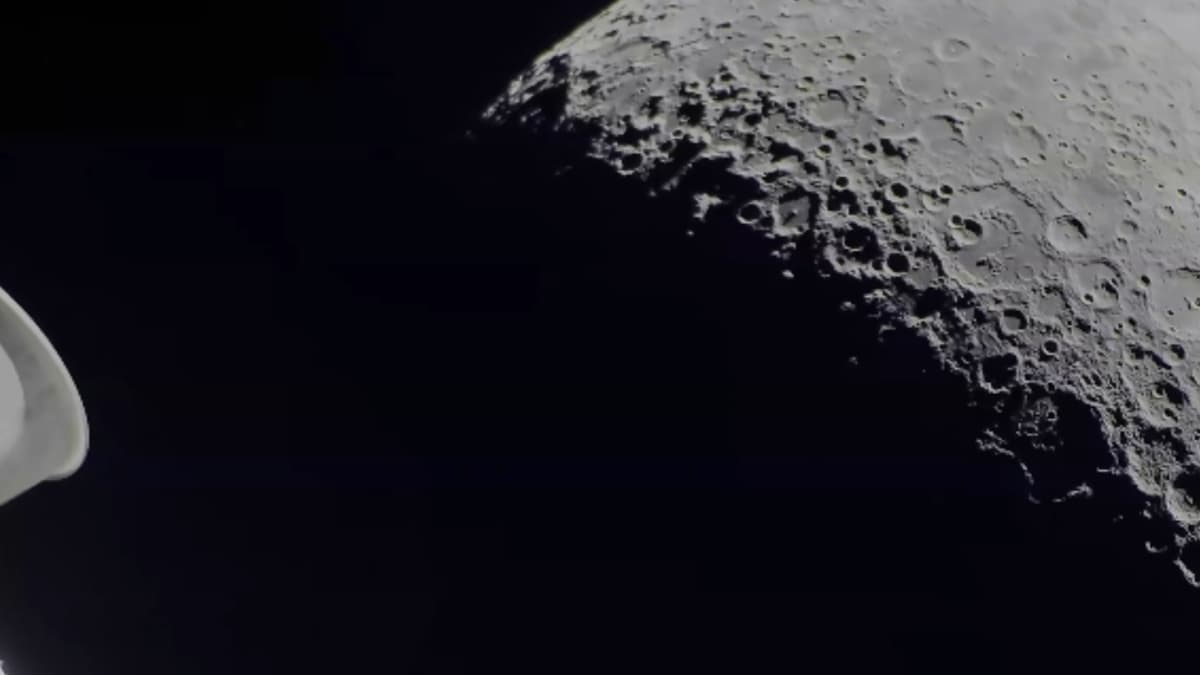 El punto mås cercano a la Luna: qué es lo que han hecho los astronautas en ese tiempo de desconexión con la Tierra