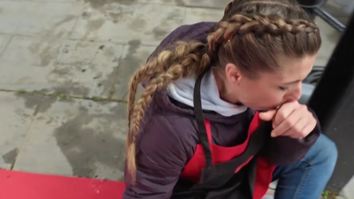 Caos en âMasterChef 14â: dos concursantes abandonan por vĂłmitos y mareos tras la âruleta infernalâ