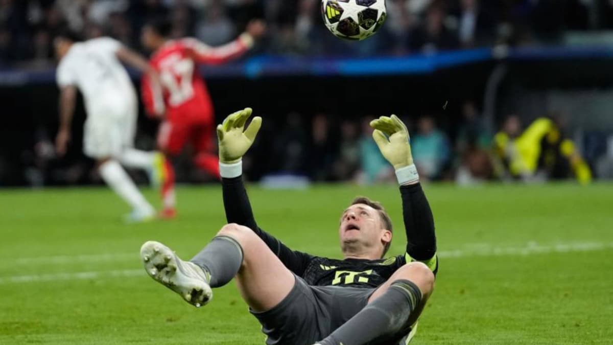 El Bayern ensalza a su "cuarentĂłn Manuel" y se queja por cargas policiales contra sus aficionados injustificadas