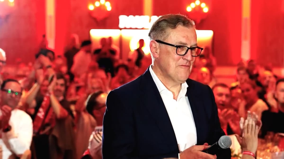 Sale a la luz el discurso del CEO del Bayern tras asaltar el Bernabéu: "El Madrid tiene la calidad para darle la vuelta"