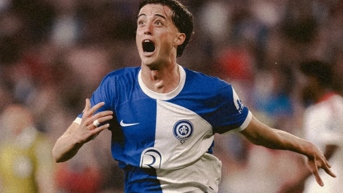 Boñar cierra el cĂrculo: "Es el equipo de mi corazĂłn"