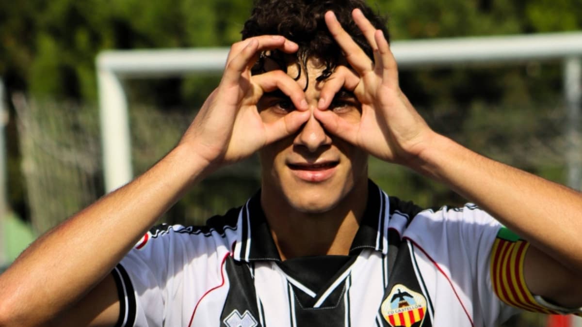 El Madrid ficha a Fran SantamarĂa, la perla de 17 años del CastellĂłn