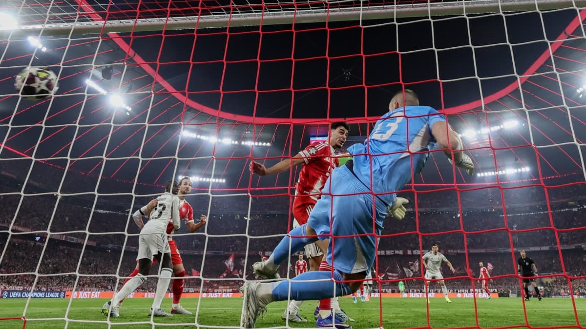 ÂżPor quĂ© rematĂł Pavlovic a un centĂmetro de la lĂnea de gol? El gol mĂĄs cercano de la historia del fĂștbol