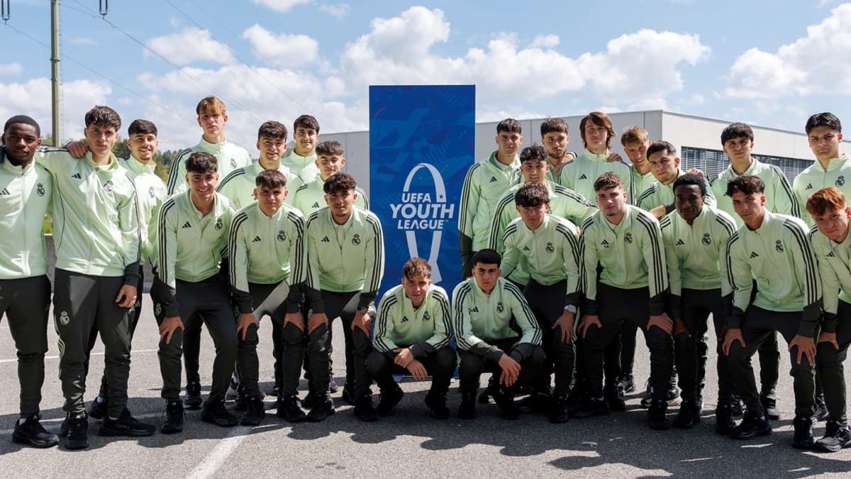 Así son las 25 estrellas de la 'galaxia juvenil' de La Fábrica que buscan la gloria en la Youth