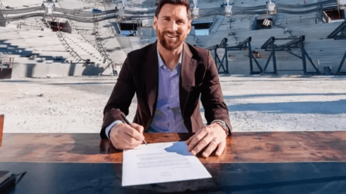 CornellĂ , feliz con la llegada de Messi