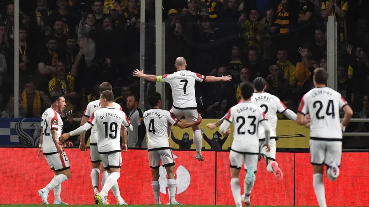 ¡Isi mete al Rayo en la historia!