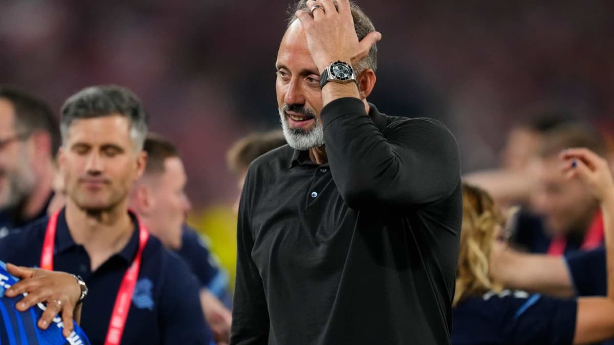 "Matarazzo estĂĄ tocado por una varita"